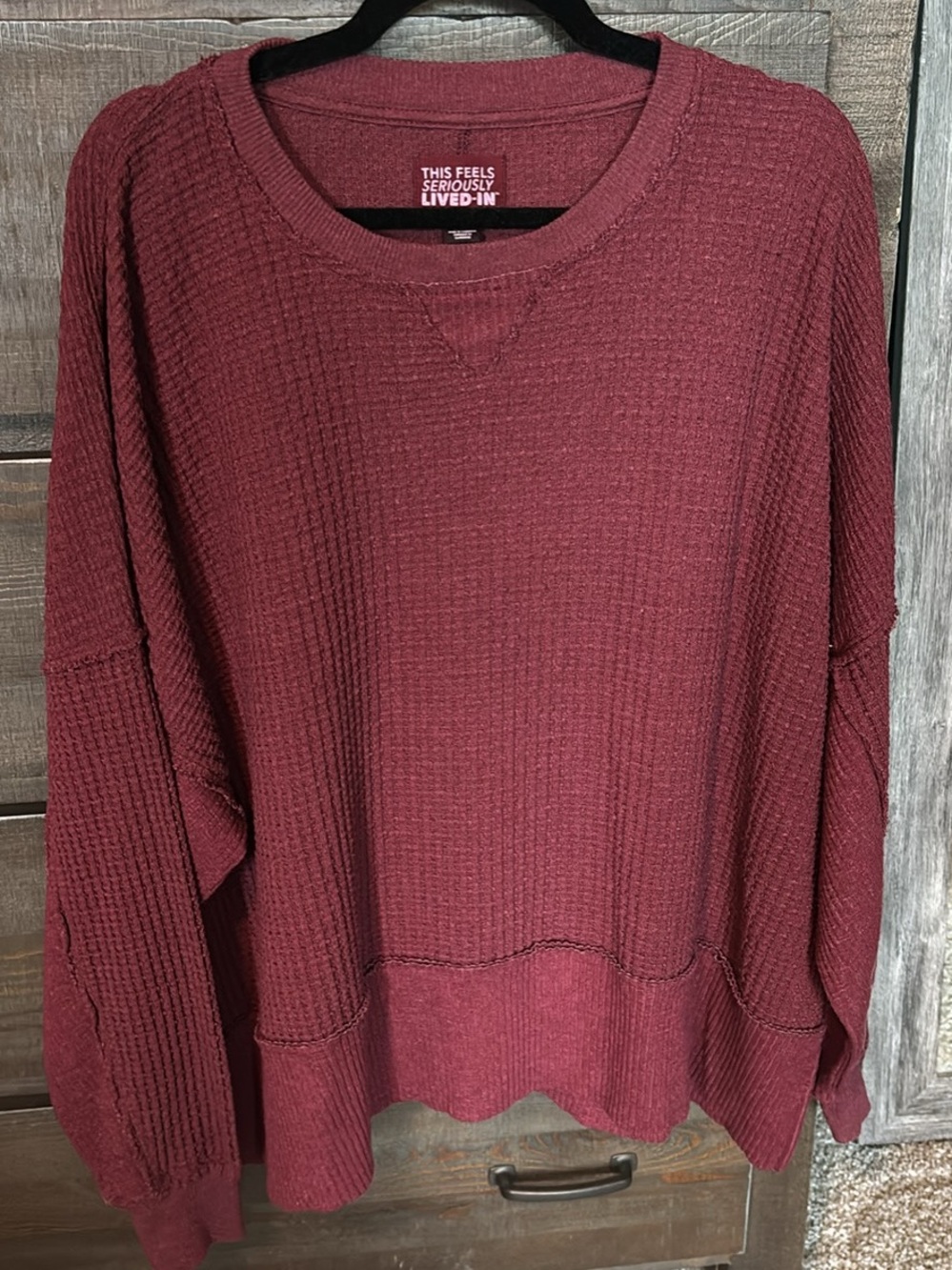 American Eagle Outfitters Waffle-Knit Crewneck Sweater in Burgundy (s)